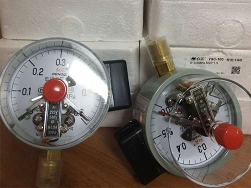 đồng hồ đo áp suất 3 kim