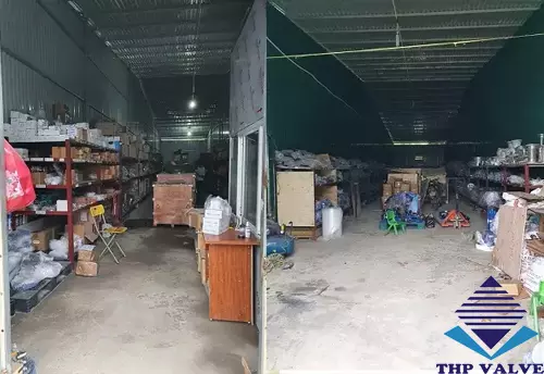 Kho hàng các thiết bị van của Tuấn Hưng Phát Kho hàng các thiết bị van của Tuấn Hưng Phát